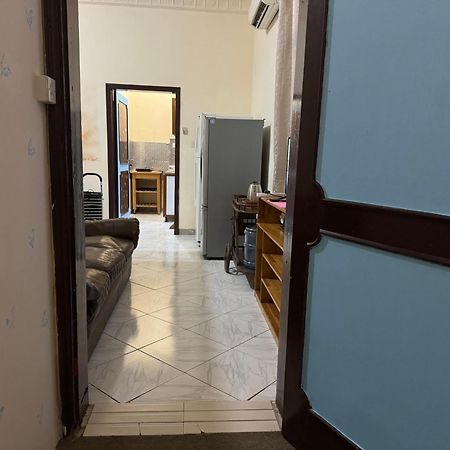 Backpacker'S Bed - No Parking Space Abu Dhabi Exterior foto