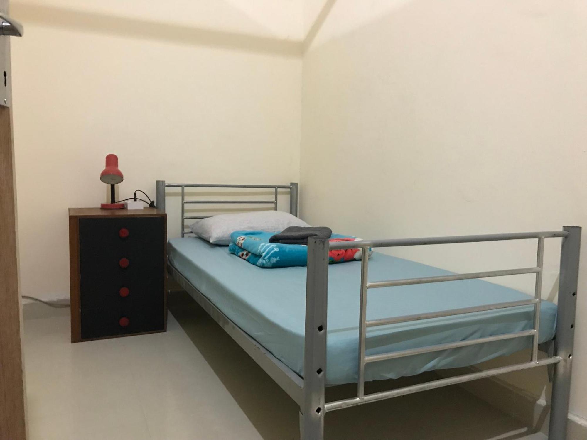 Backpacker'S Bed - No Parking Space Abu Dhabi Exterior foto
